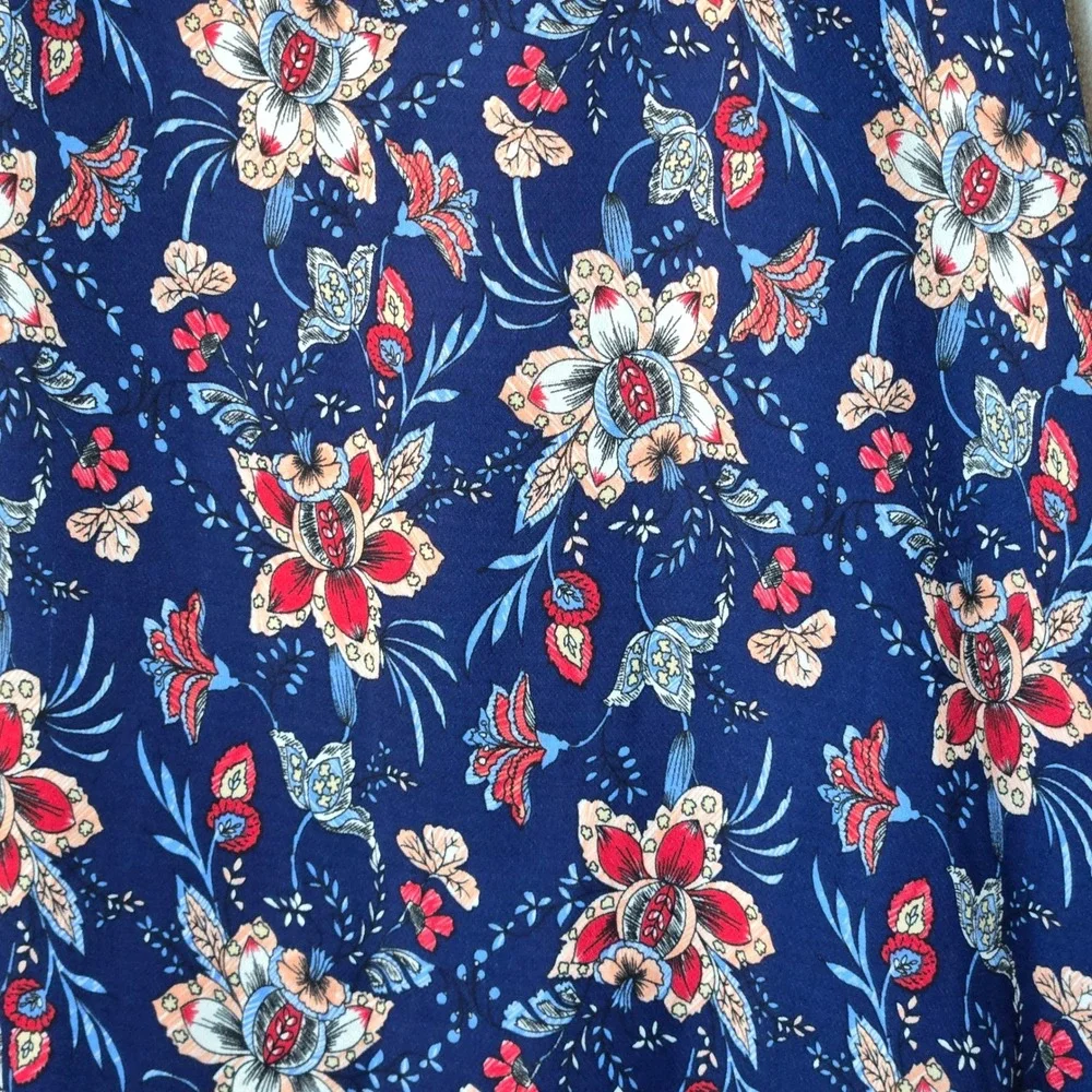 Altar'd State Floral Sharkbite Hem Sleeveless Dress Navy Blue M Boho Feminine - Picture 3 of 9